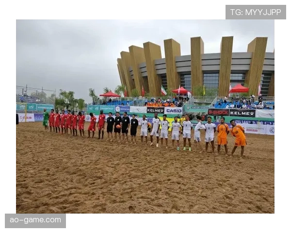 福登携手新品牌，引领足球与时尚跨界融合