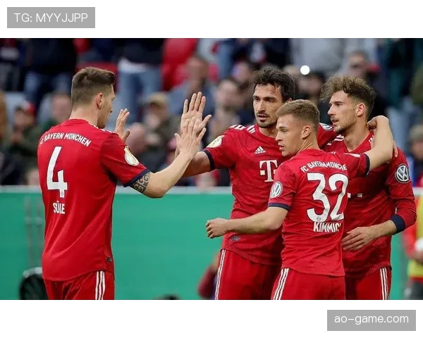 拜仁中场运转表面流畅，关键连接点缺失问题逐步显现，对球队整体表现带来影响